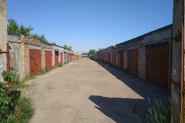 Госдума РФ приняла в III чтении законопроект о продлении "гаражной амнистии" до 2031 года